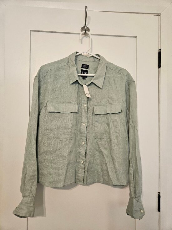 Gap Tops - Gap women's size large cropped linen shirt
